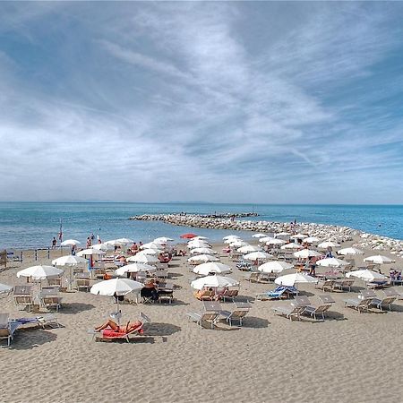 Hotel Stella Marina San Vincenzo Exterior foto