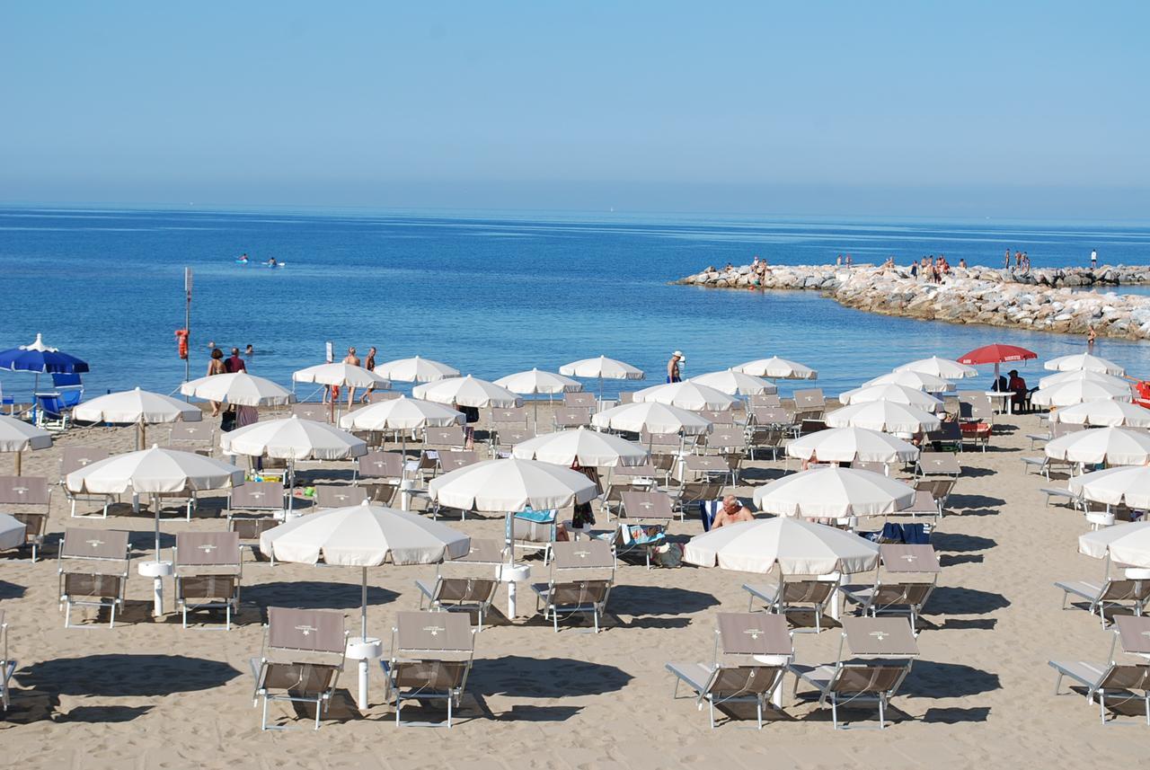 Hotel Stella Marina San Vincenzo Exterior foto